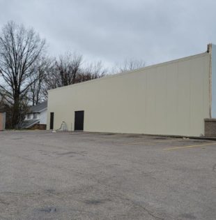 Mahoning Avenue Dollar Tree (6)