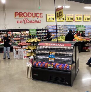 Lorain OH Grocery Outlet Grand Opening (6)